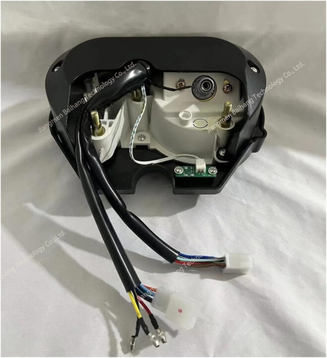 MC97900 - Image 4
