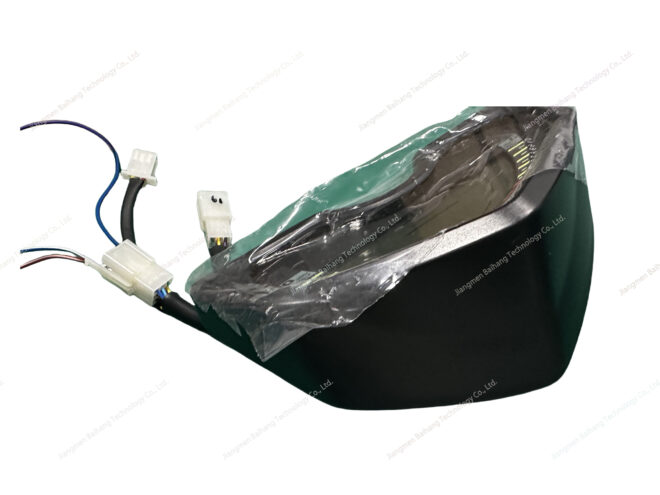 MC70200 - Image 4