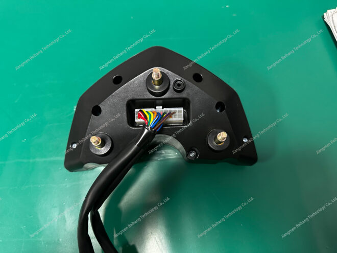 MC70200 - Image 5