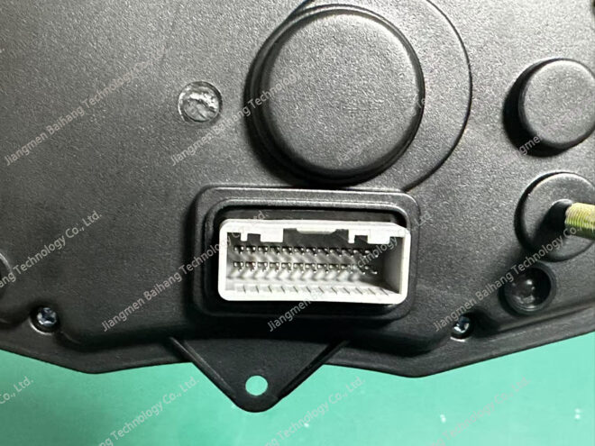 MC70600 - Image 6