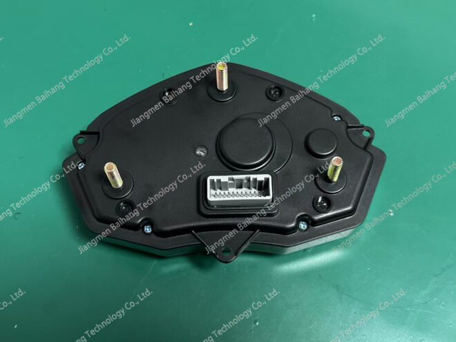 MC70600 - Image 5